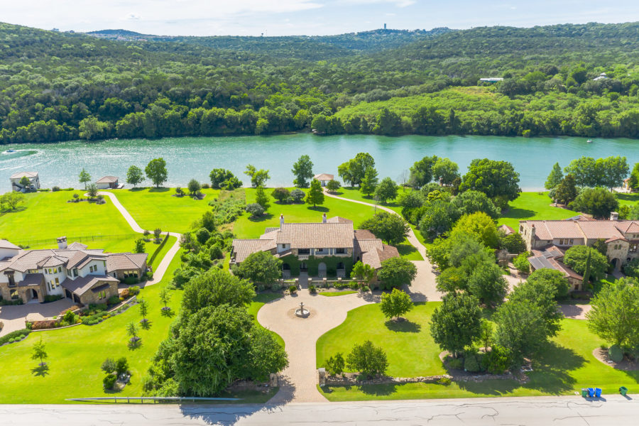 13240 Shore Vista Drive Austin Texas luxury waterfront home with pool and boat dock.